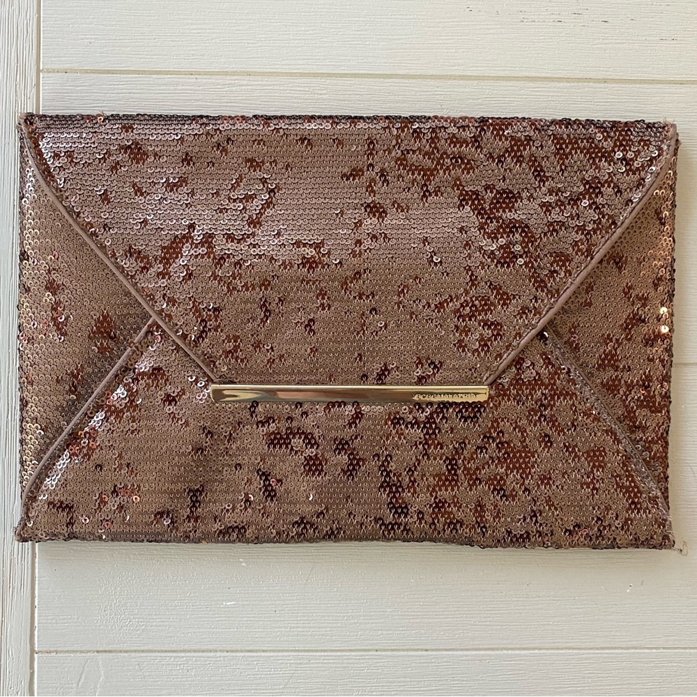 BRAND NEW BCBGMAXAZRIA SEQUIN TAN & GOLD EVENING CLUTCH